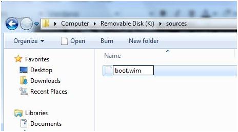 使用USB恢复驱动器重命名文件以还原Windows 7